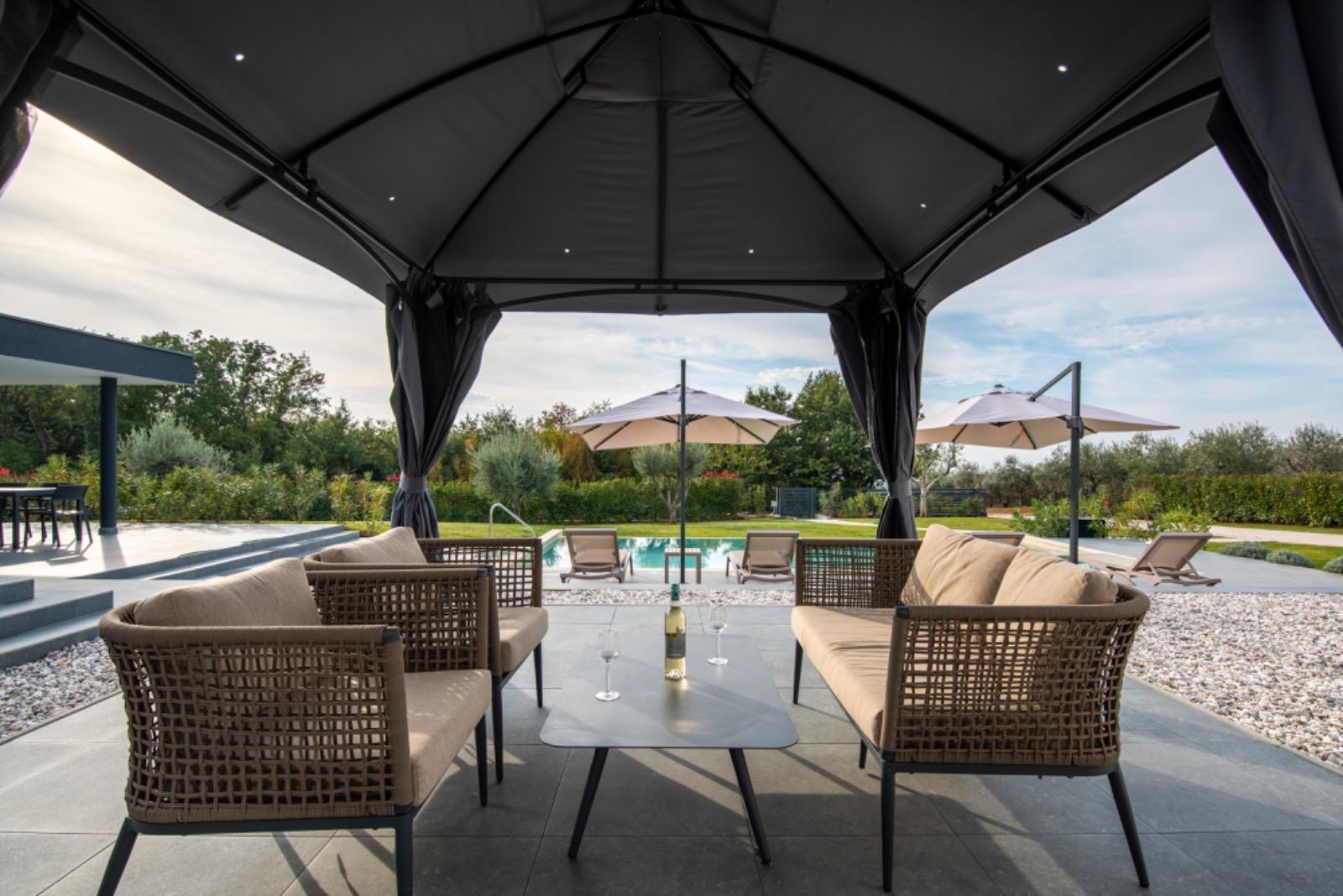 Villa Nura 38 Villa Nura - Außenbereich