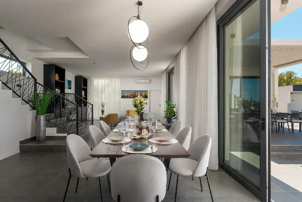 Villa Nura 68 1