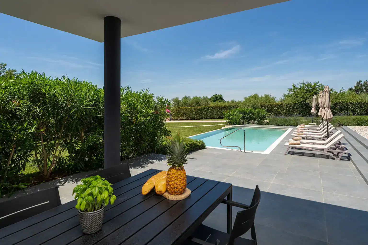 Villa Nura 84